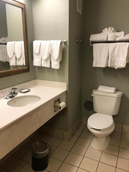 Hampton Inn Spartanburg Hotel - image 14