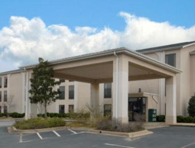 Howard Johnson by Wyndham Spartanburg - Expo Center - image 7