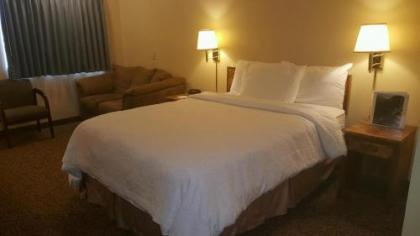 Baymont by Wyndham Spearfish - image 7
