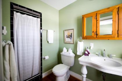 Hopkins Ordinary Bed Breakfast and Ale Works - image 12