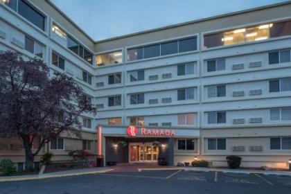 Ramada Inn Downtown