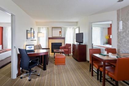 Residence Inn by Marriott Houston The Woodlands/Lake Front Circle - image 6