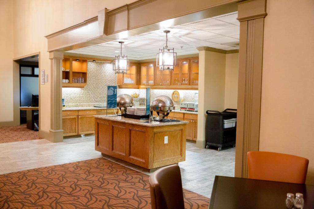 Homewood Suites by Hilton Houston-Woodlands-Shenandoah - image 3