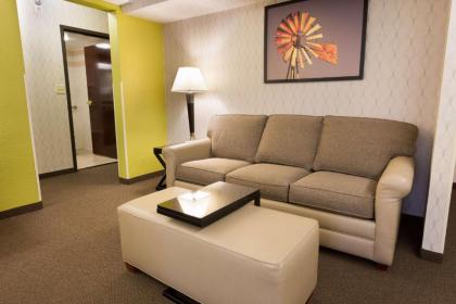 Drury Inn & Suites Houston The Woodlands - image 15