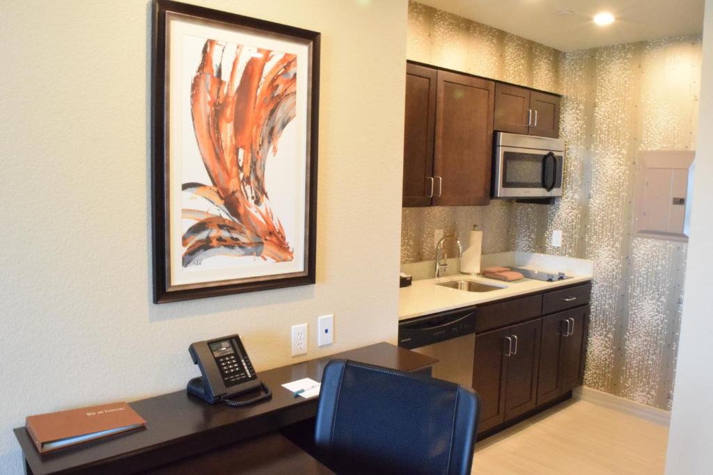 Homewood Suites by Hilton North Houston/Spring - image 5