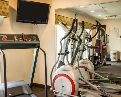 Quality Inn Springboro West - image 9