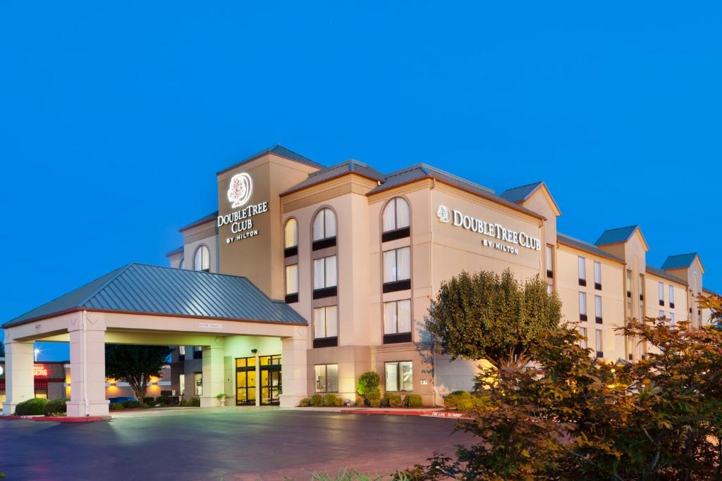 DoubleTree Club by Hilton Springdale - main image