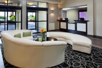 DoubleTree Club by Hilton Springdale - image 5