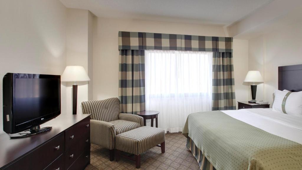 Holiday Inn Springdale-Fayetteville Area an IHG Hotel - image 2