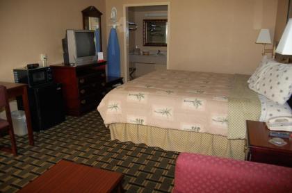 Executive Inn and Suites Springdale - image 10
