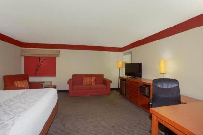 La Quinta by Wyndham Springdale - image 6