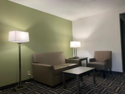 La Quinta Inn by Wyndham Cincinnati North - image 14