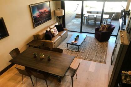 Cable Mountain Lodge - image 14