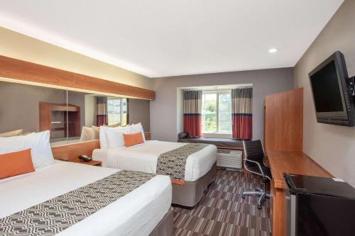 Microtel Inn & Suites by Wyndham Springfield - main image
