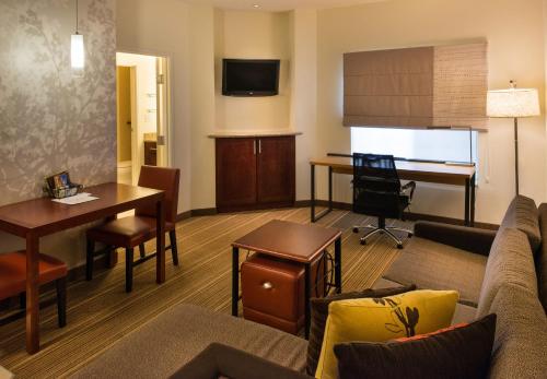 Residence Inn by Marriott Springfield South - image 5