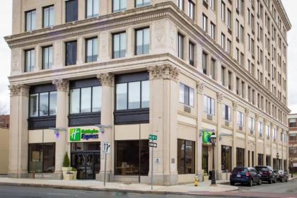 Holiday Inn Express   Springfield Downtown an IHG Hotel Springfield Massachusetts