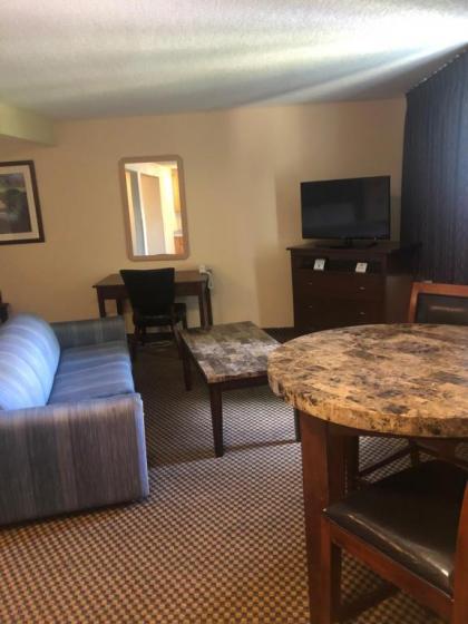 GuestHouse Inn & Suites Eugene/Springfield - image 11