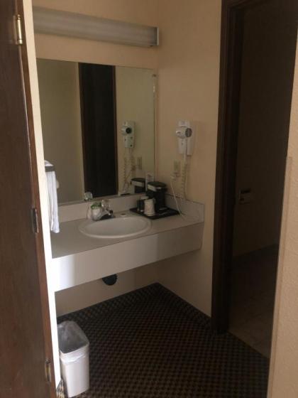 GuestHouse Inn & Suites Eugene/Springfield - image 5