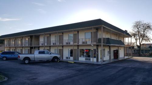 Plaza Inn Springfield - main image