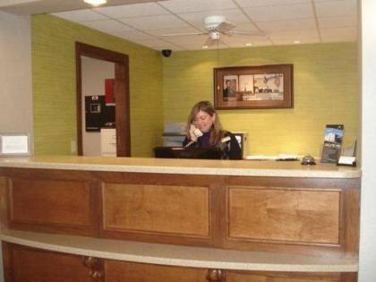 Carpenter Street Hotel - image 3