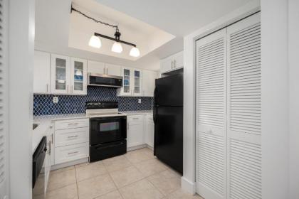 Ocean Village Club O35 2BR 2 Pools Tennis Wifi Sleeps 6 - image 8
