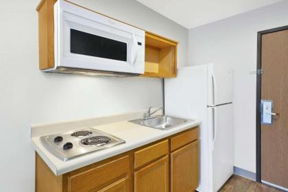 WoodSpring Suites St Louis St Charles - image 10