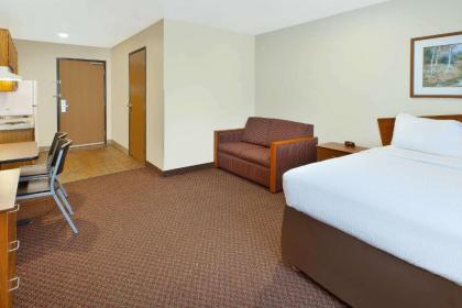 WoodSpring Suites St Louis St Charles - image 13