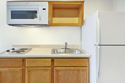 WoodSpring Suites St Louis St Charles - image 5