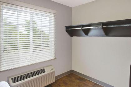 WoodSpring Suites St Louis St Charles - image 6