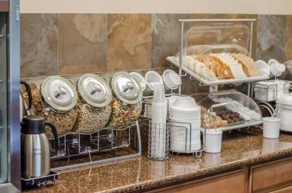 Comfort Suites (St. Joseph)