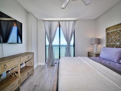 Madeira Towers 802 Renovated Madeira Towers Beachfront 2 Bedroom 2 Bathroom Condo 23143 - image 2