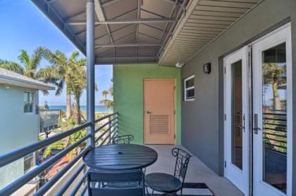 Tropical Condo - Walk to Pass-a-Grille Beach!