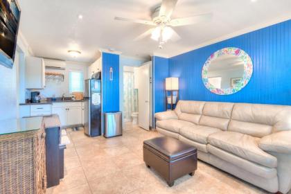 tropic terrace #51   Beachfront Rental condo