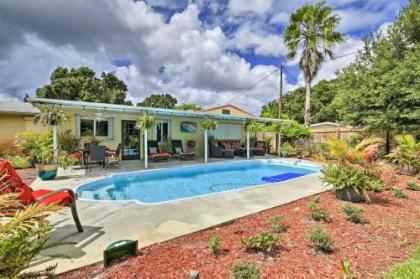 St Petersburg Home with tropical Yard and Pool