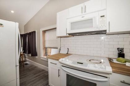 St Pete Vacation Rentals - image 6