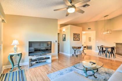 St Pete Condo with Lanai Pool and Beach Access - image 1