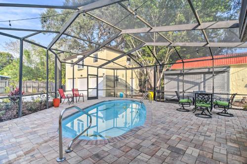 Cozy Beach Apt with Pool 3 Mi to St Pete! - main image