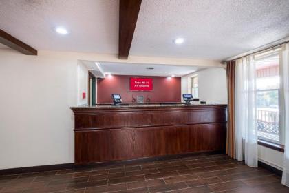 Red Roof Inn & Suites Stafford - image 12