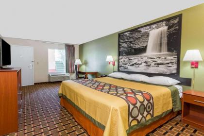 Super 8 by Wyndham Stafford - image 11