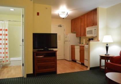 TownePlace Suites Stafford - image 12