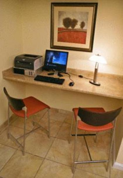 TownePlace Suites Stafford - image 2