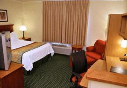 TownePlace Suites Stafford - image 9