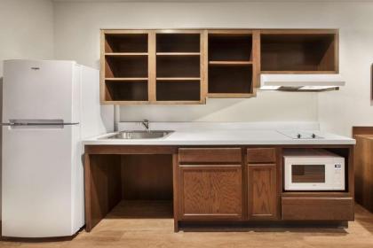WoodSpring Suites Quantico - image 14