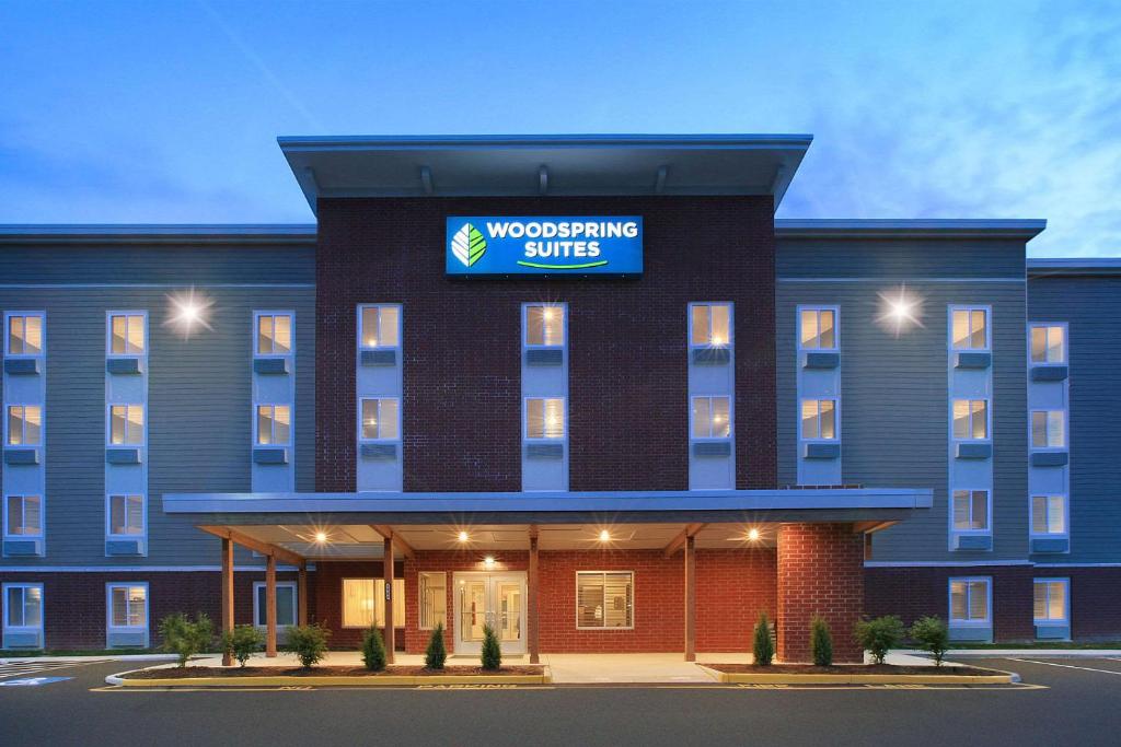 WoodSpring Suites Quantico - image 3