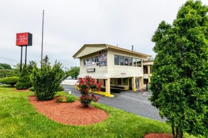 Red Carpet Inn   Stamford