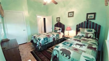 RB The Lodge - image 10