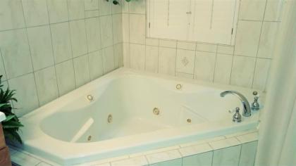 RB The Lodge - image 8