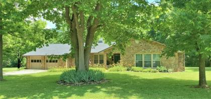 Amos`s Willow Bend Stone Cottage - image 4