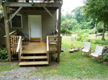 Mountain Roots Lodging - image 2