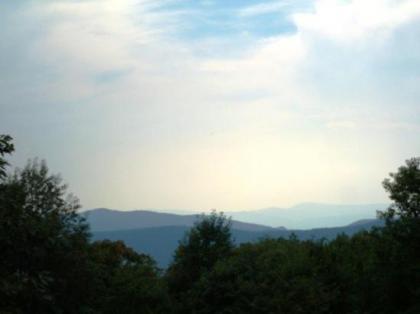 Mountain Roots Lodging - image 9